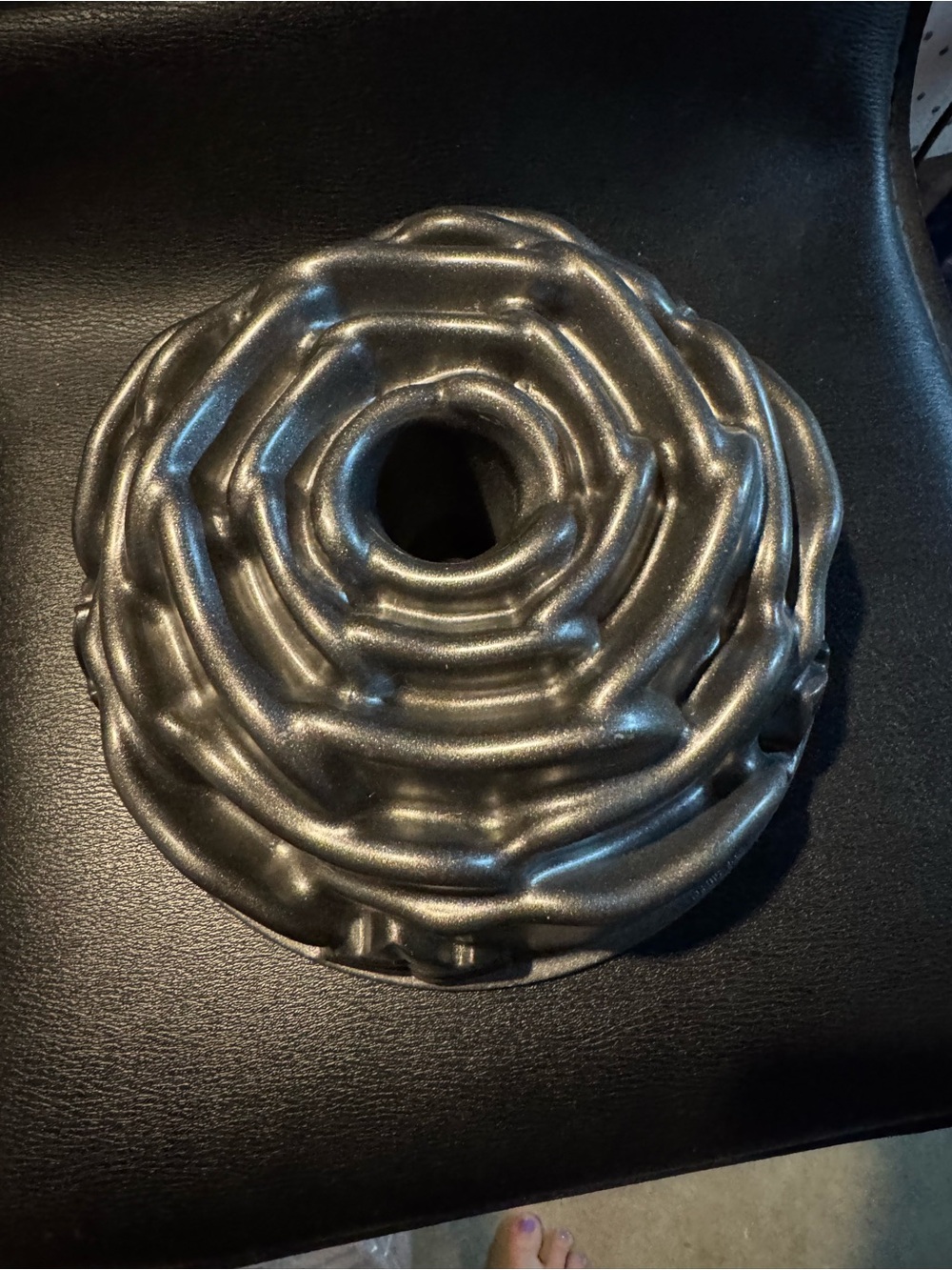 Williams Sonoma Metallic Gray Bundt Pan with Rose Swirl Design